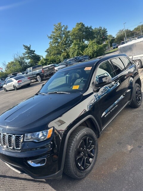 2021 Jeep Grand Cherokee Laredo E photo 4