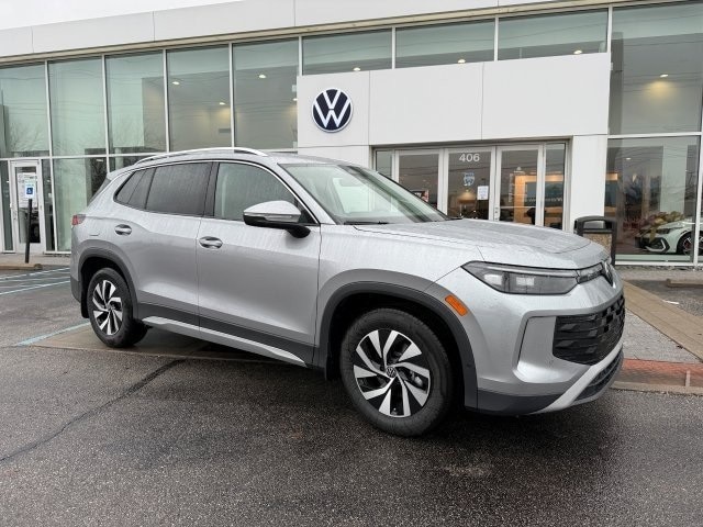 2026 Volkswagen Tiguan S's photo