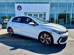 2025 Volkswagen Golf GTI 2.0T SE Hatchback