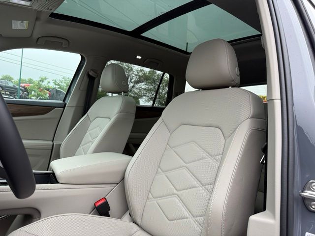 2026 Volkswagen Atlas SE w/Tech - Photo 12