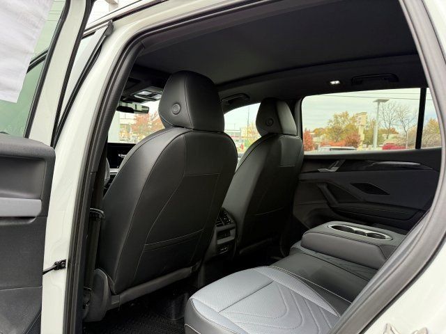 2026 Volkswagen Tiguan SE R-LINE BLACK - Photo 16