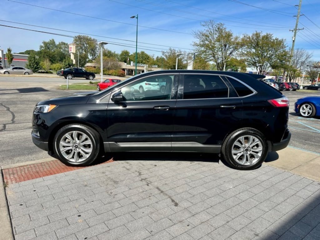 Used 2024 Ford Edge Titanium SUV