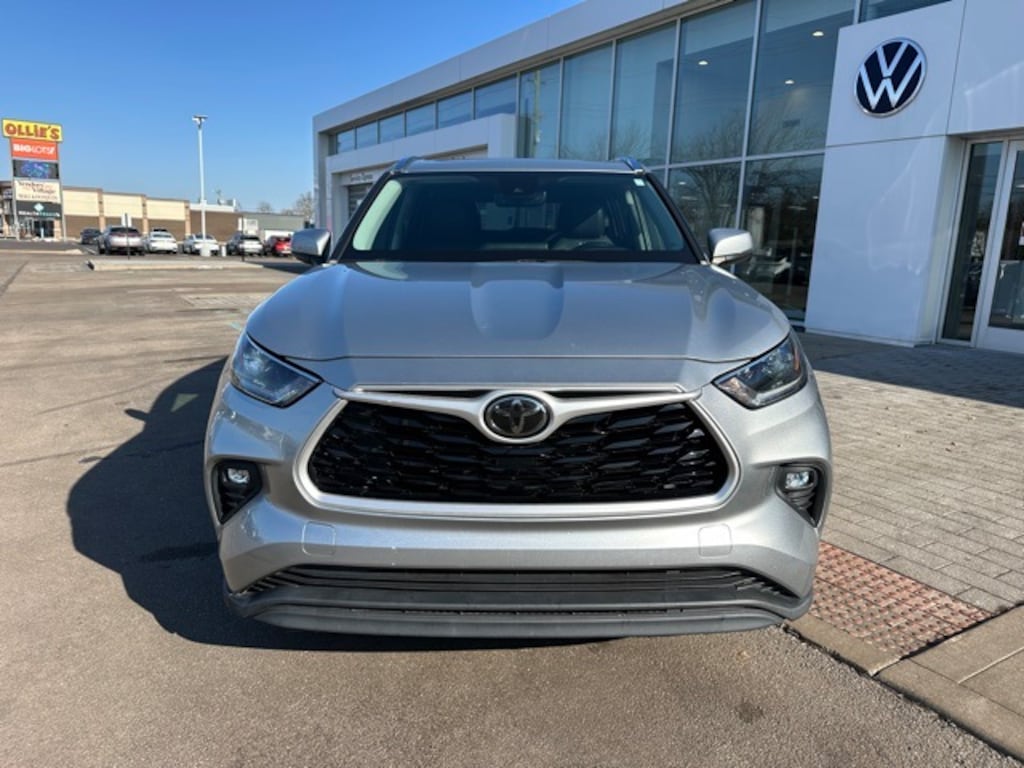 Used 2021 Toyota Highlander XLE SUV