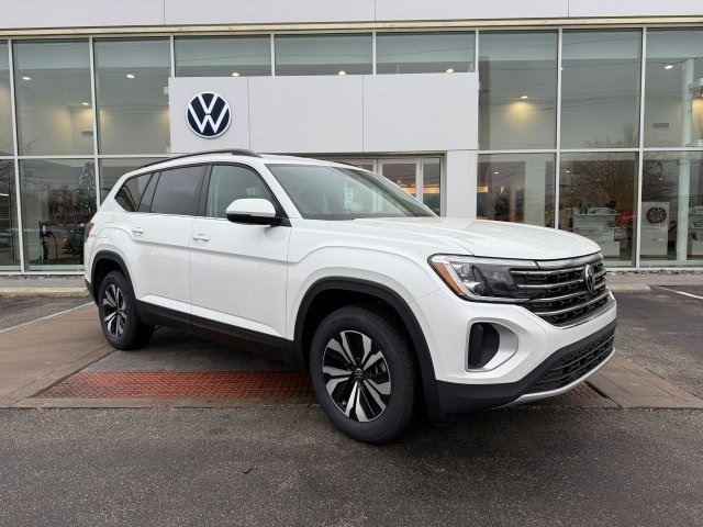 2026 Volkswagen Atlas SE's photo