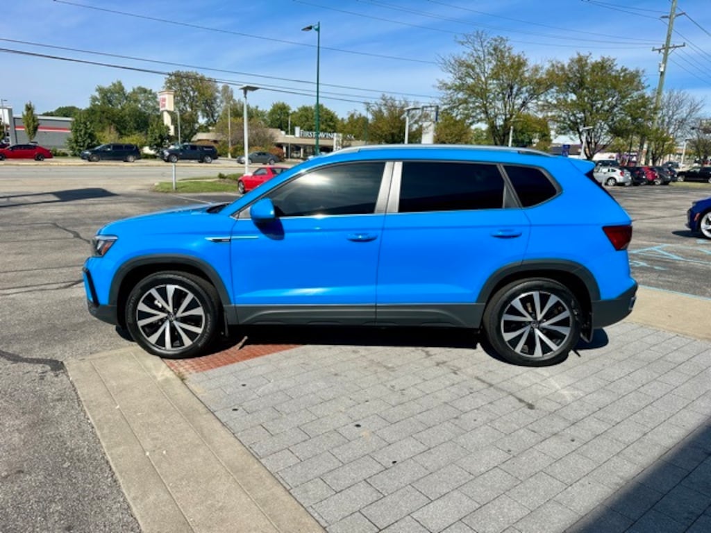 Certified 2022 Volkswagen Taos 1.5T SE 4MOTION SUV