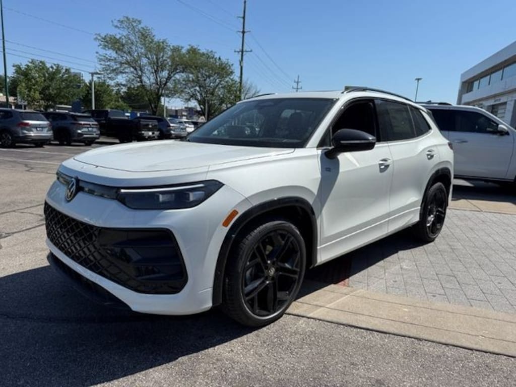 New 2026 Volkswagen Tiguan 2.0T SE R-Line Black SUV