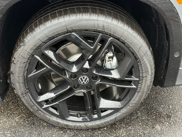 2026 Volkswagen Tiguan SE R-LINE BLACK - Photo 7