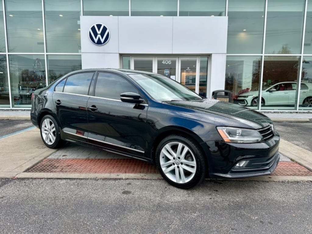 Used 2017 Volkswagen Jetta 1.8T SEL Sedan