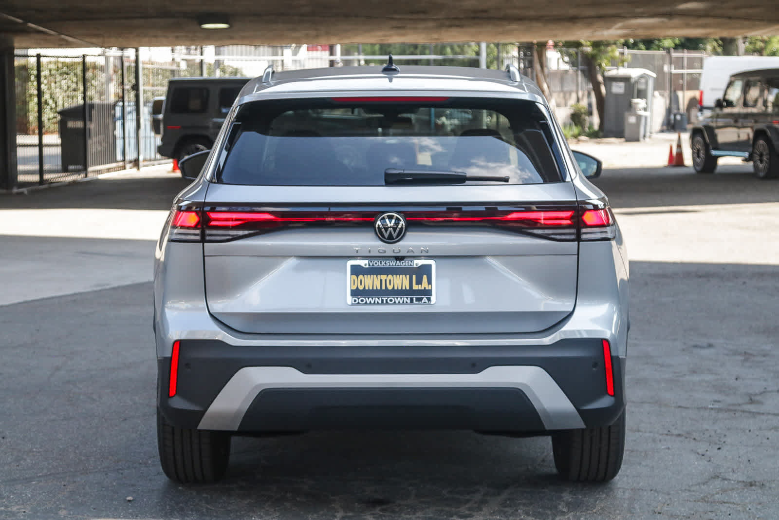 Thumbnail: 2025 Volkswagen Tiguan - 7