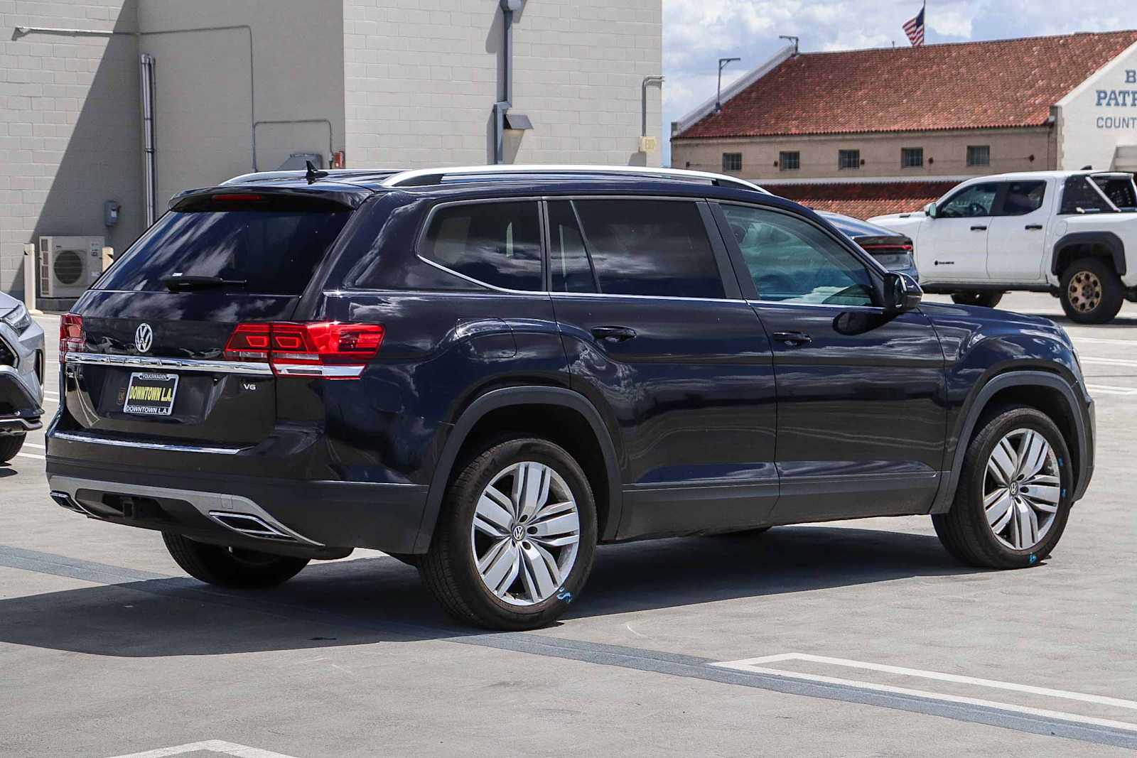 Thumbnail: 2019 Volkswagen Atlas - 4