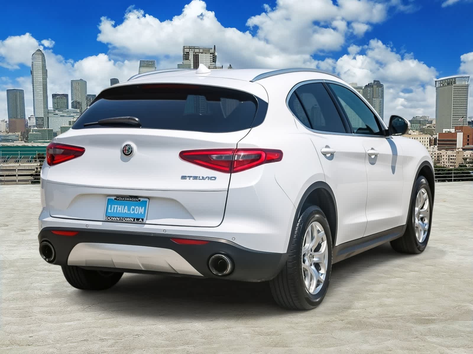 Thumbnail: 2019 Alfa Romeo Stelvio - 8