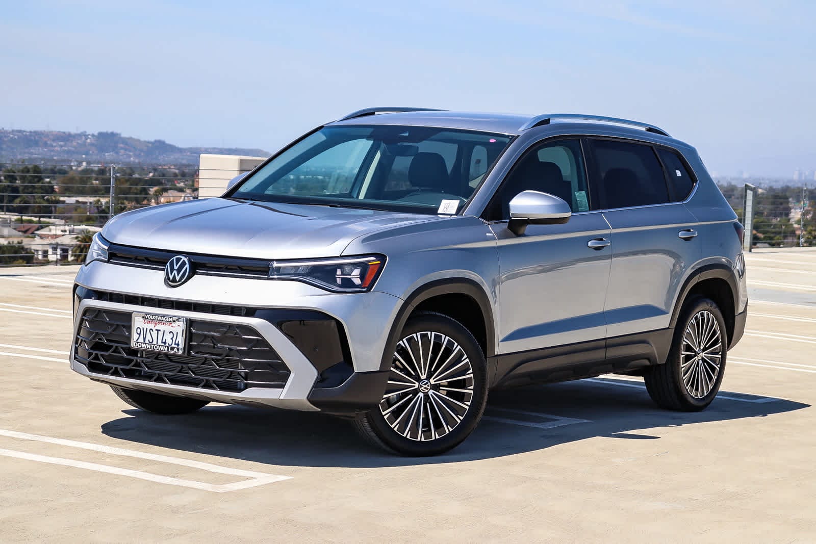 Thumbnail: 2025 Volkswagen Taos - 1