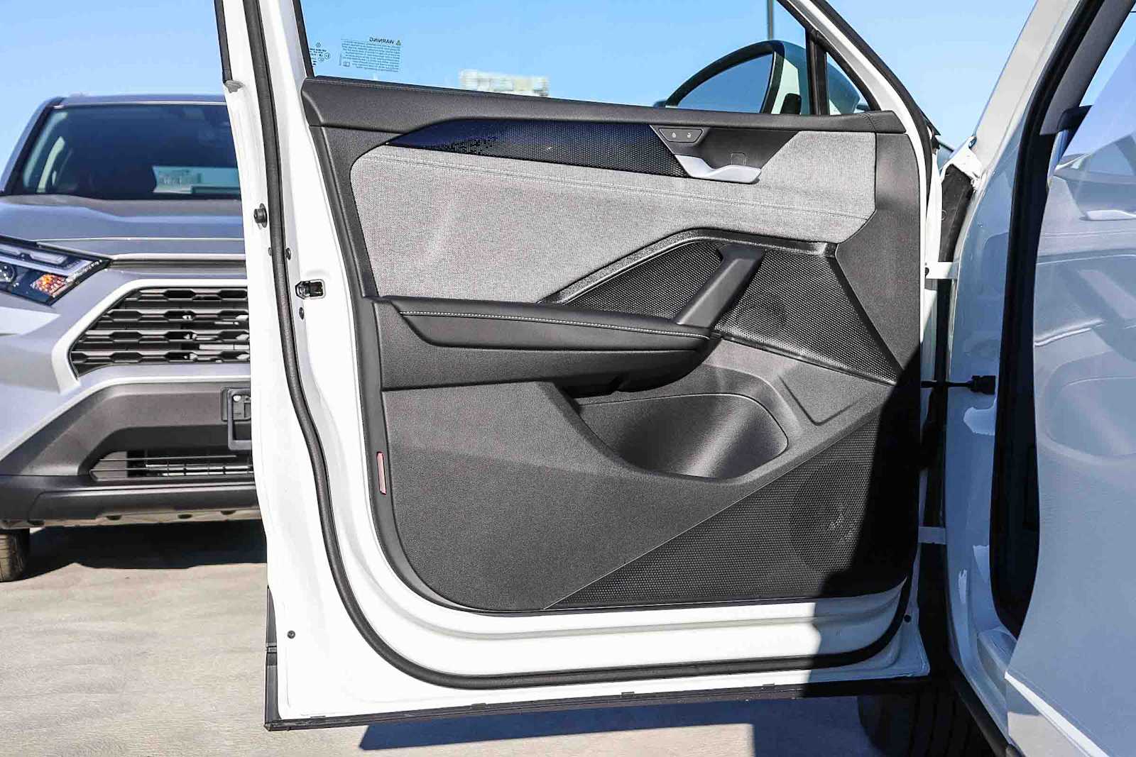 Thumbnail: 2026 Volkswagen Tiguan - 23