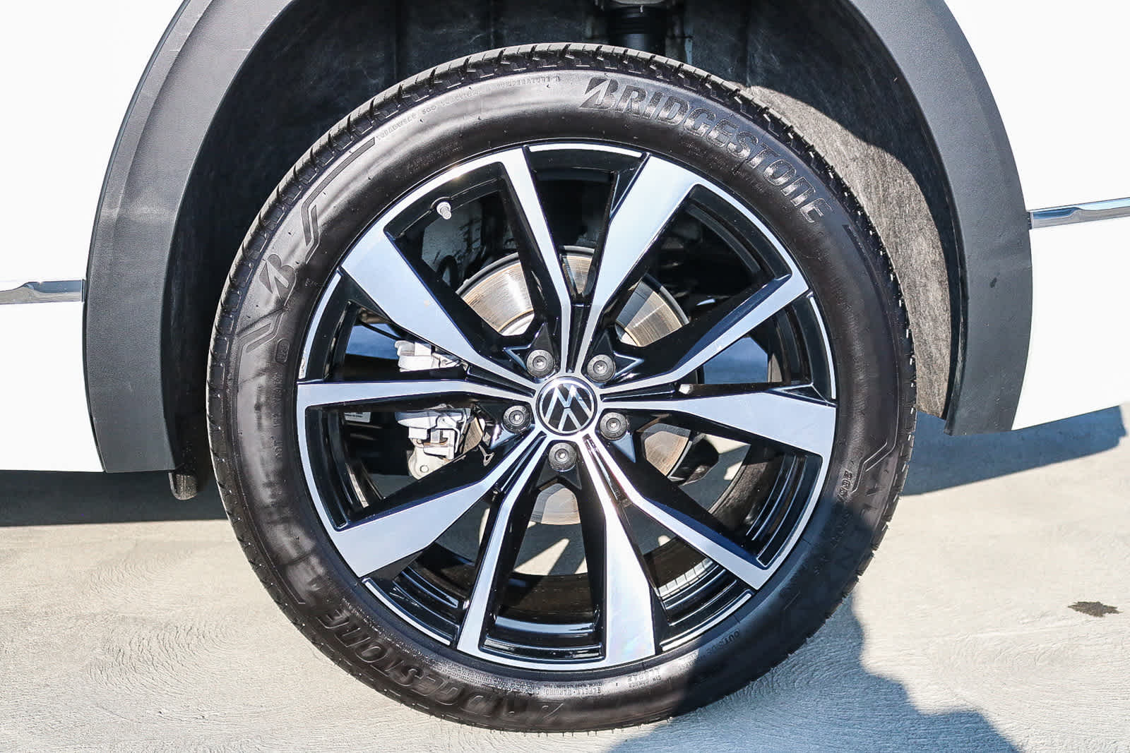 Thumbnail: 2025 Volkswagen Atlas - 10