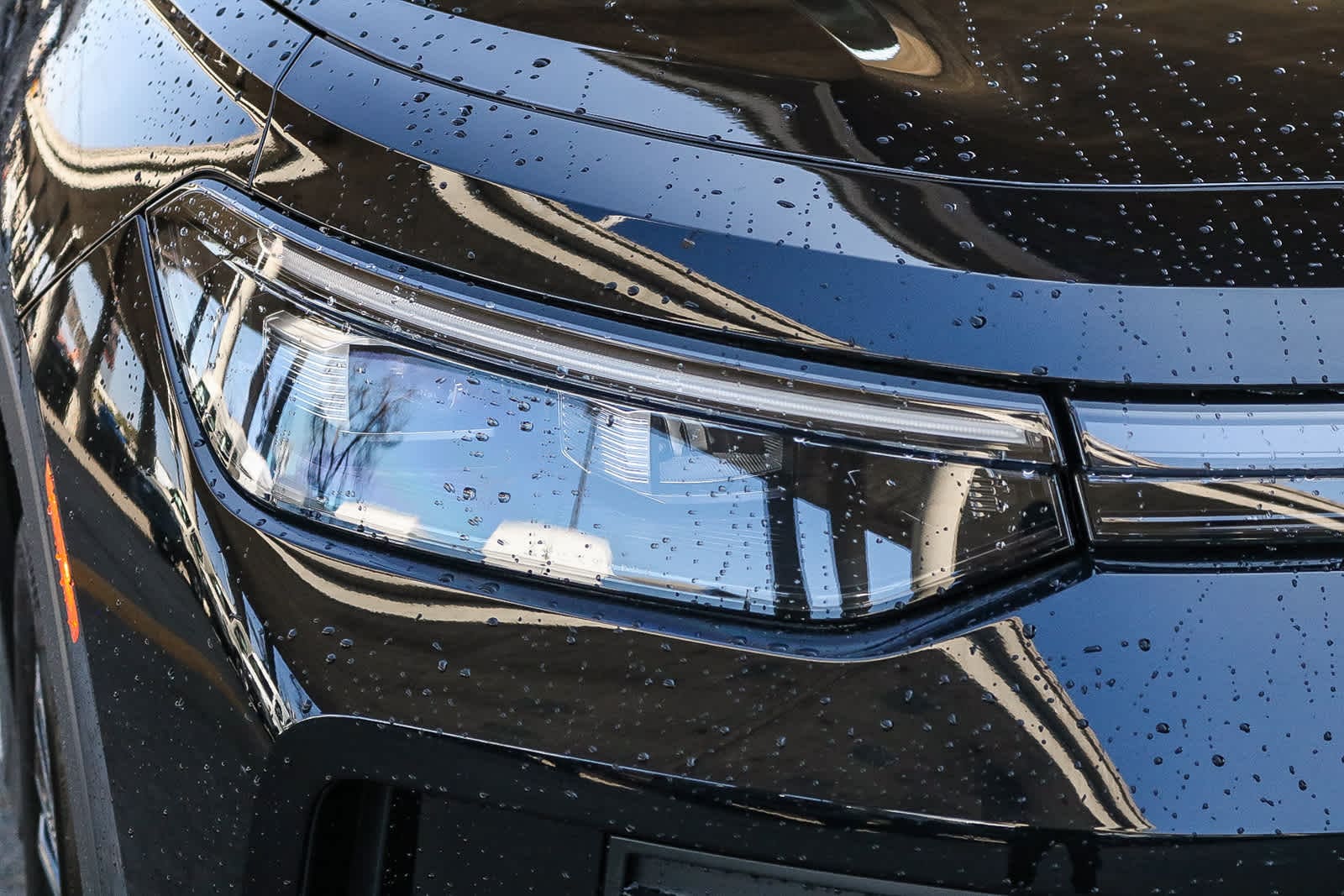 Thumbnail: 2025 Volkswagen Tiguan - 4