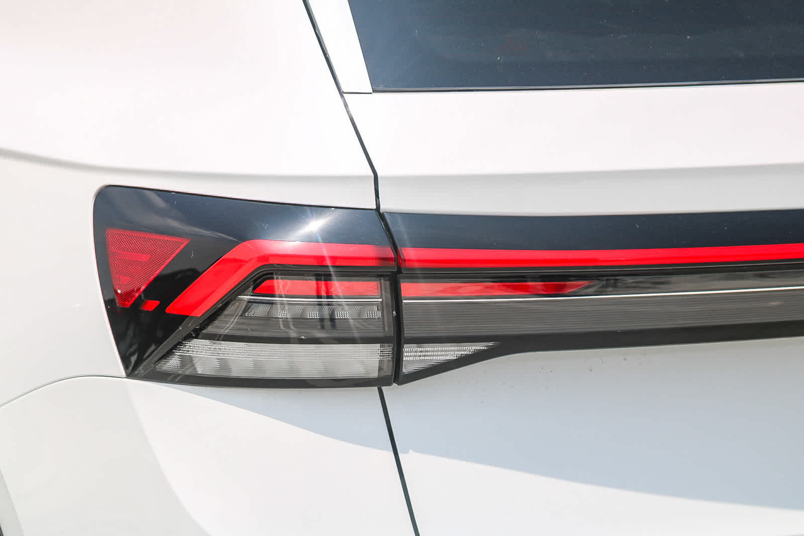 Thumbnail: 2025 Volkswagen Taos - 9