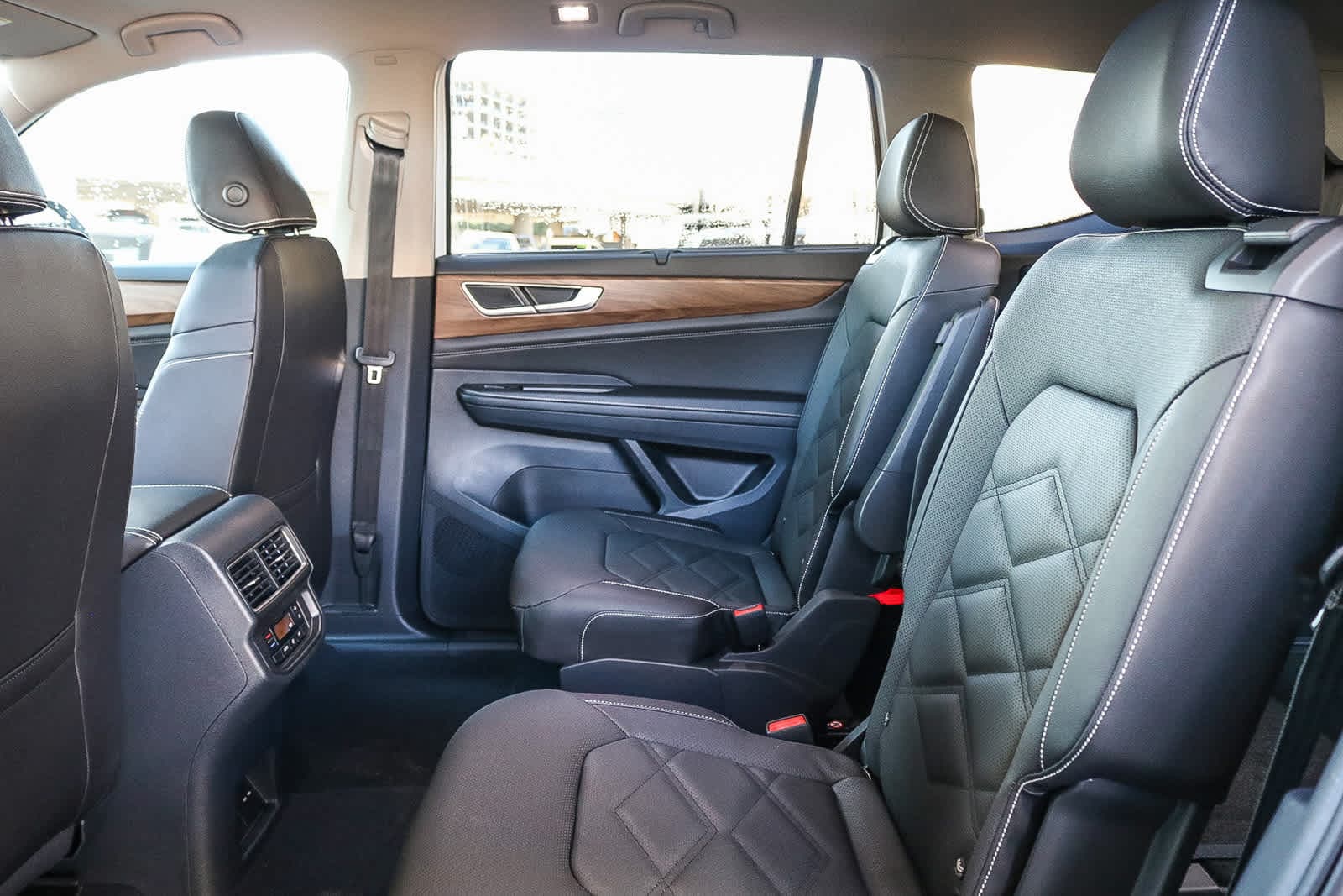 Thumbnail: 2026 Volkswagen Atlas - 20