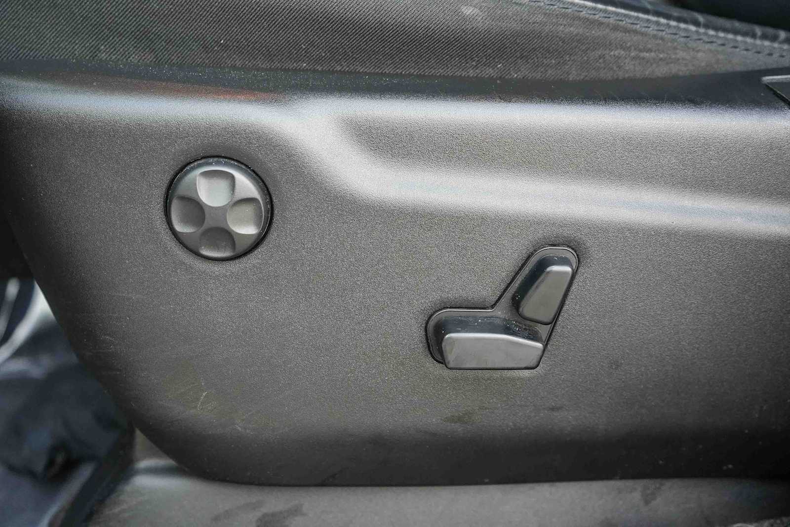 Thumbnail: 2018 Jeep Grand Cherokee - 20