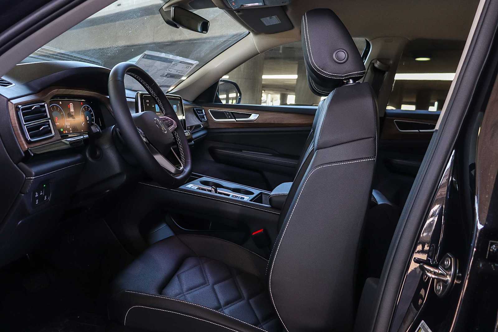 Thumbnail: 2026 Volkswagen Atlas - 18