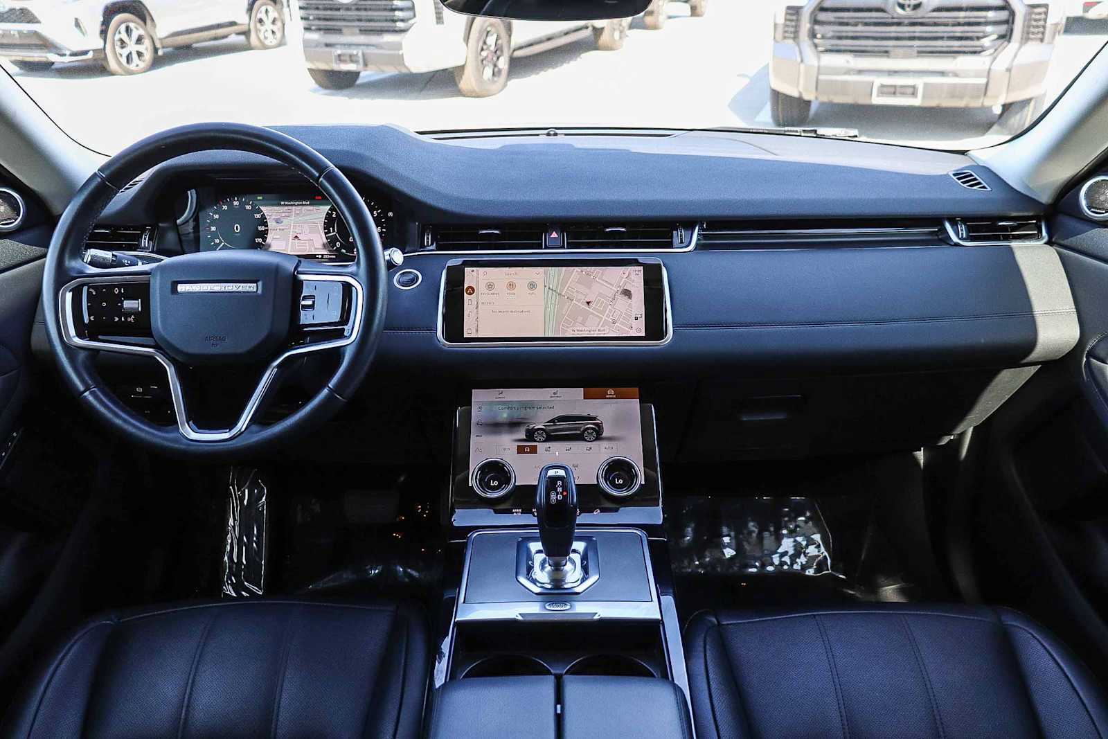 Thumbnail: 2022 Land Rover Range Rover Evoque - 12