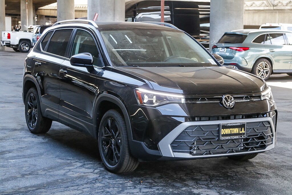 New 2025 Volkswagen Taos 1.5T SE SUV