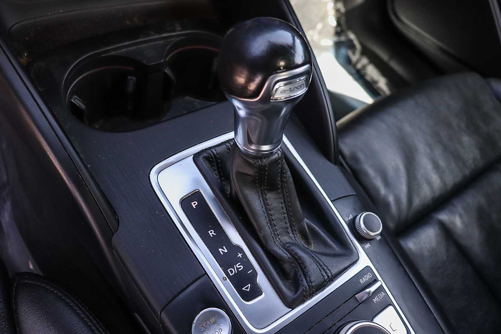 Thumbnail: 2017 Audi A3 e-tron - 19