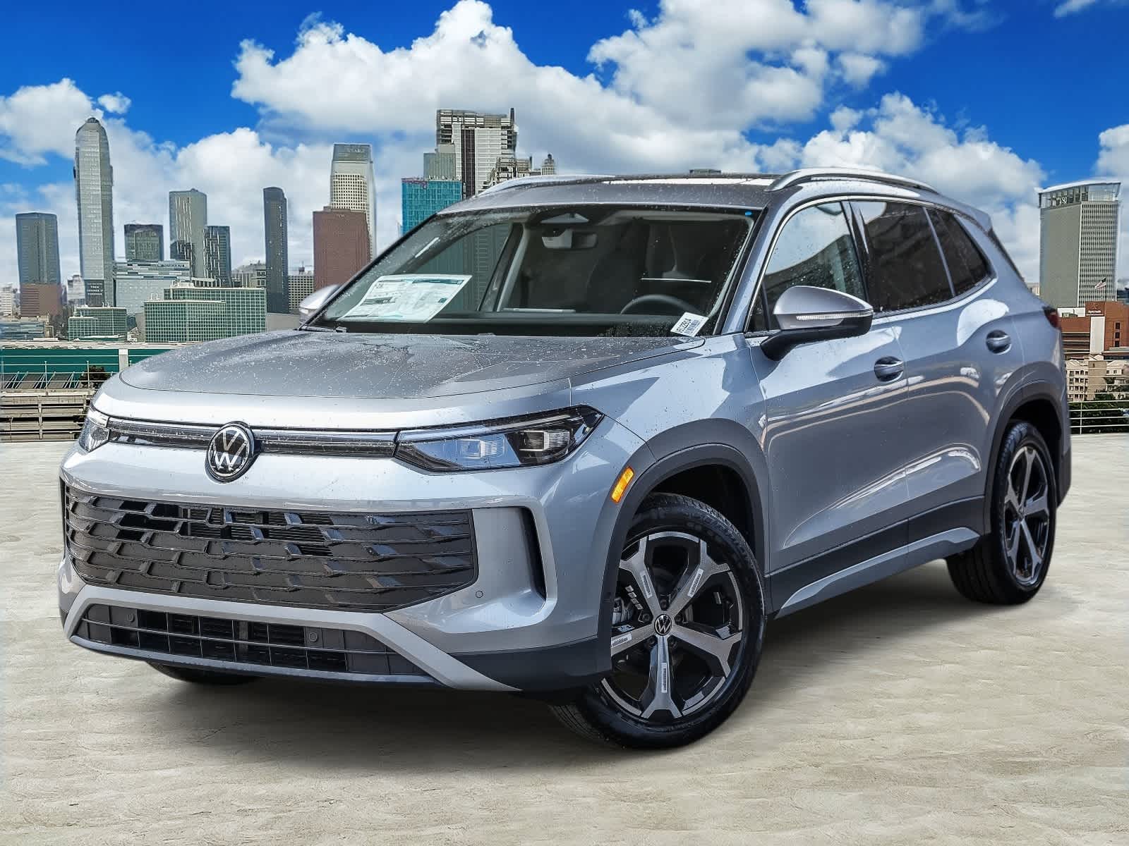 Thumbnail: 2026 Volkswagen Tiguan - 1