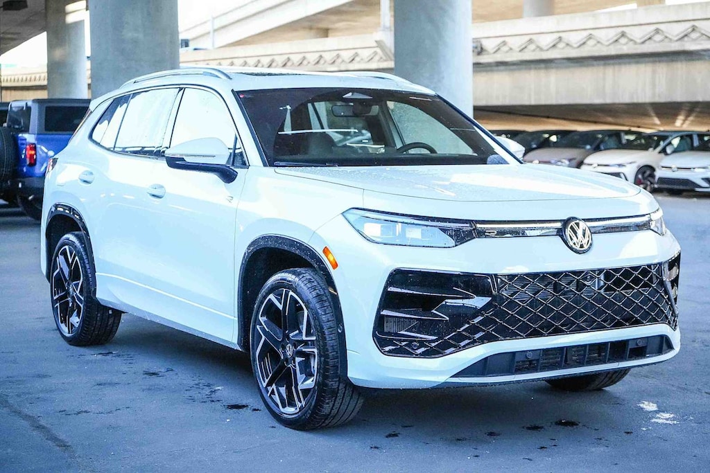 New 2026 Volkswagen Tiguan 2.0T SEL R-Line Turbo SUV