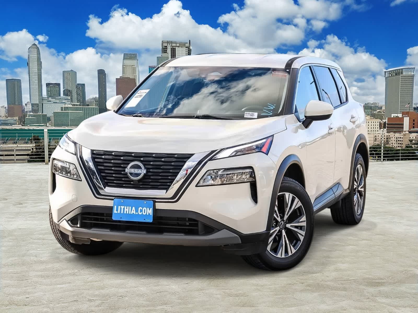 2023 Nissan Rogue SV's photo