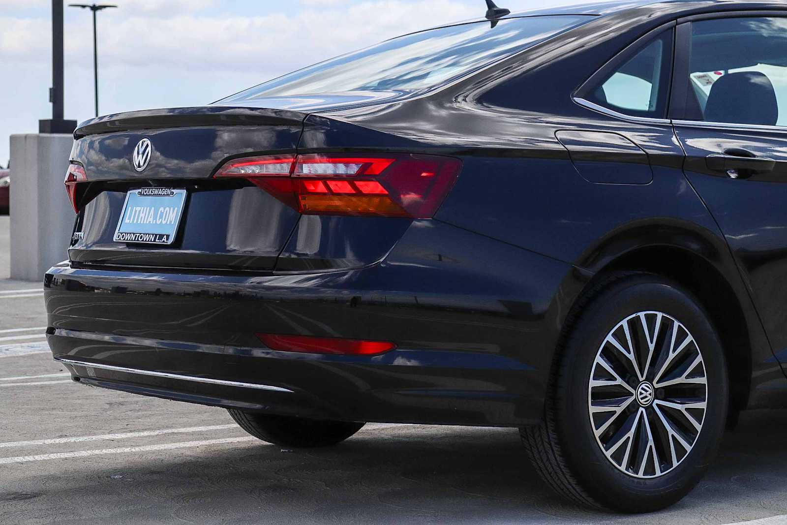 Thumbnail: 2019 Volkswagen Jetta - 8