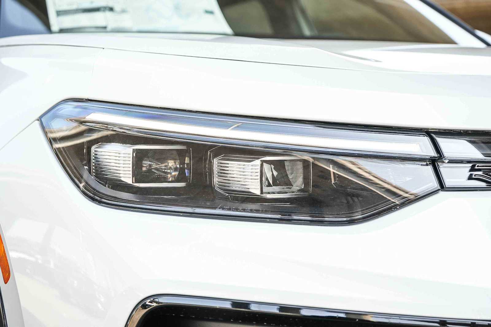 Thumbnail: 2026 Volkswagen Tiguan - 4