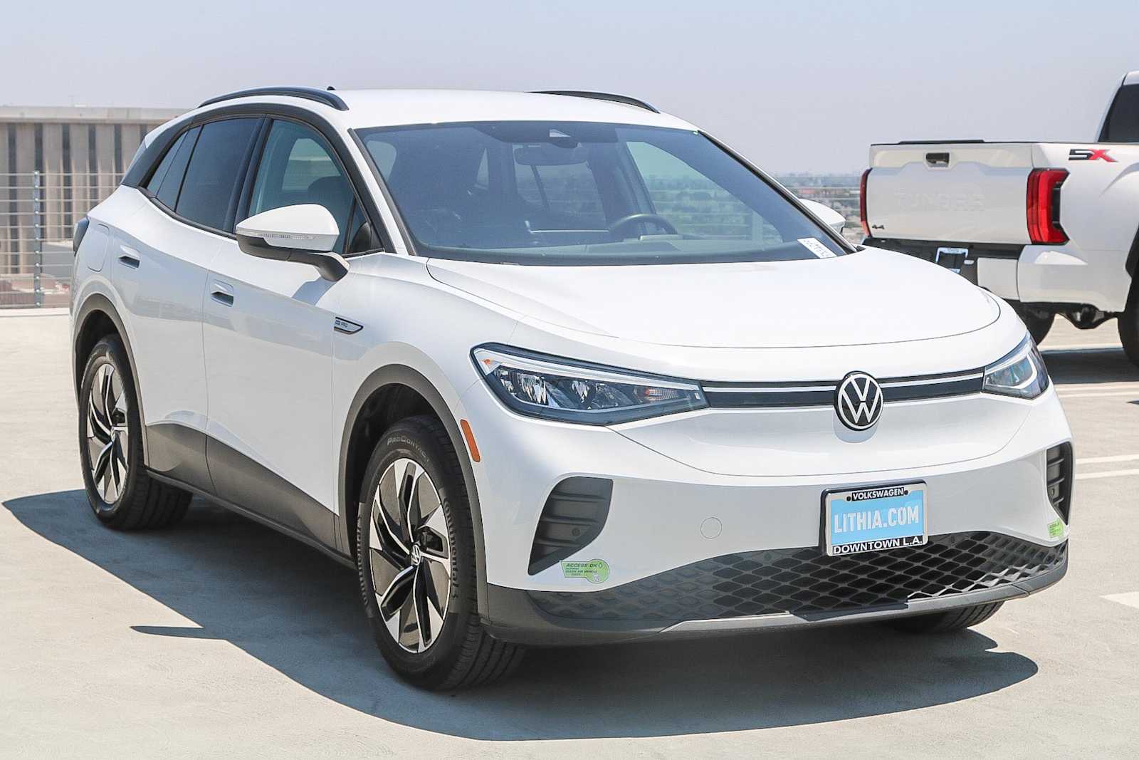 Thumbnail: 2022 Volkswagen ID.4 - 3