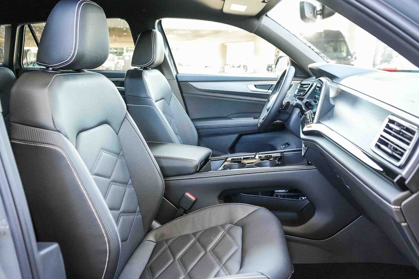 Thumbnail: 2026 Volkswagen Atlas - 18