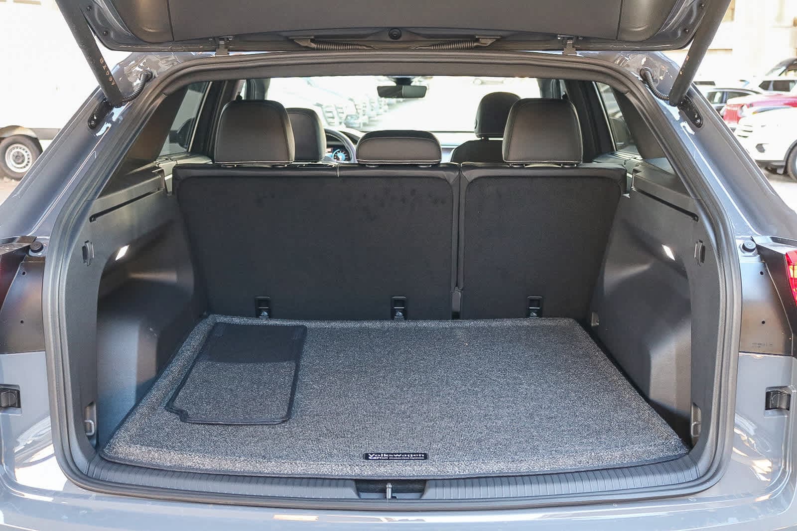 Thumbnail: 2026 Volkswagen Atlas - 12