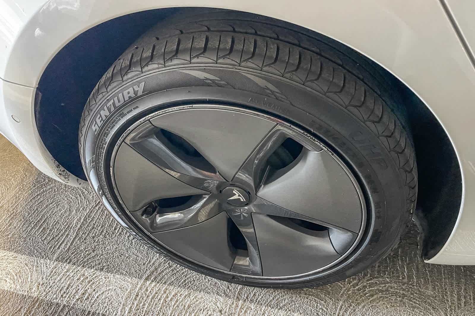 Thumbnail: 2019 Tesla Model 3 - 16