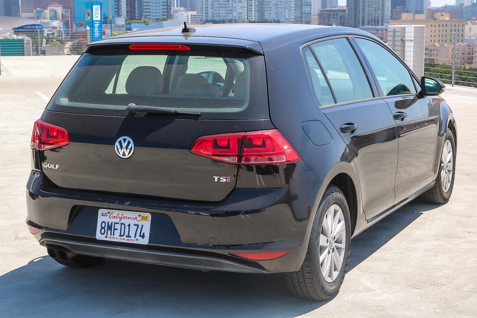 Thumbnail: 2015 Volkswagen Golf - 6