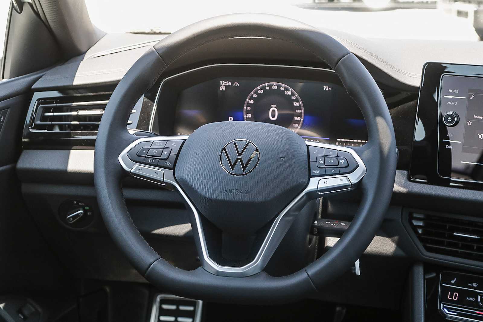 Thumbnail: 2025 Volkswagen Jetta - 16