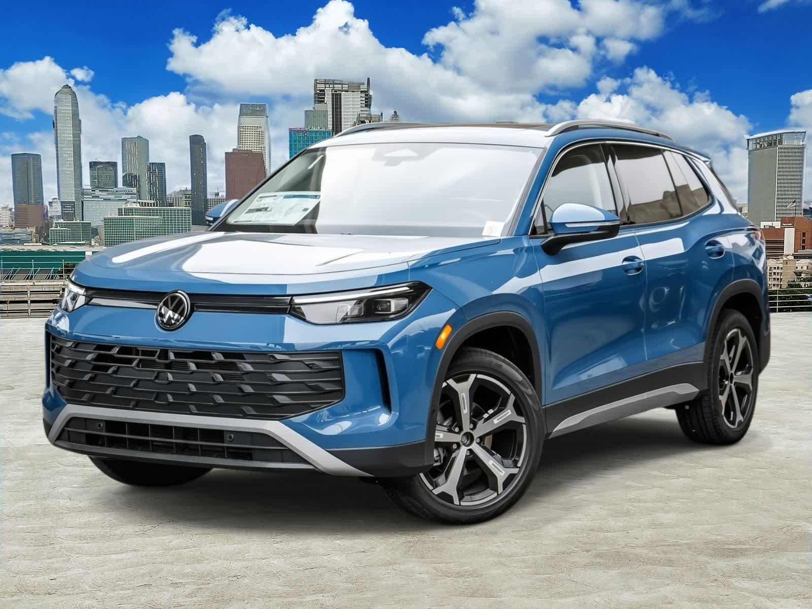 Thumbnail: 2026 Volkswagen Tiguan - 1