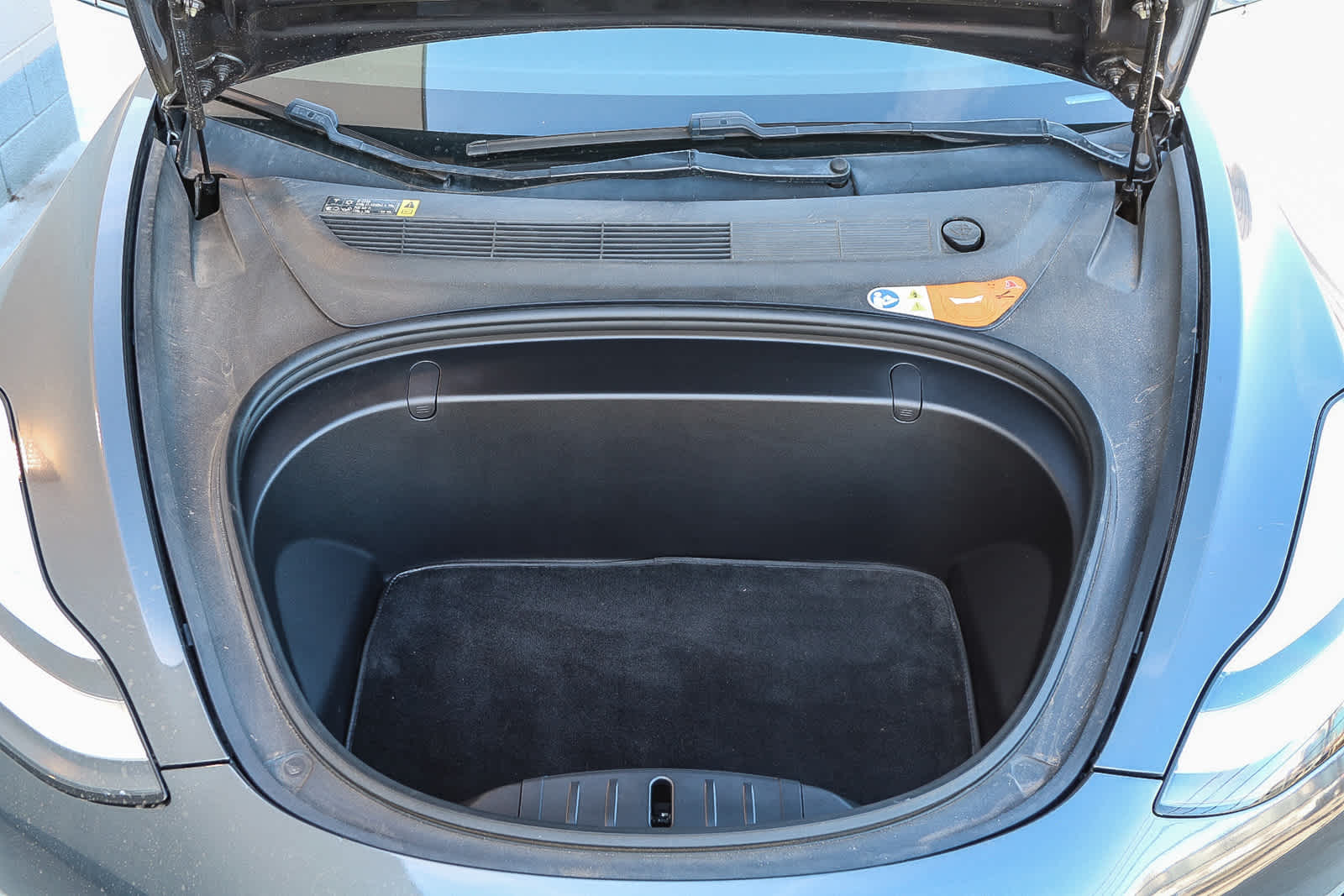 Thumbnail: 2018 Tesla Model 3 - 25