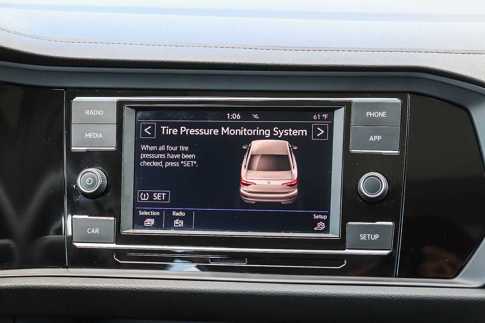 Thumbnail: 2019 Volkswagen Jetta - 14