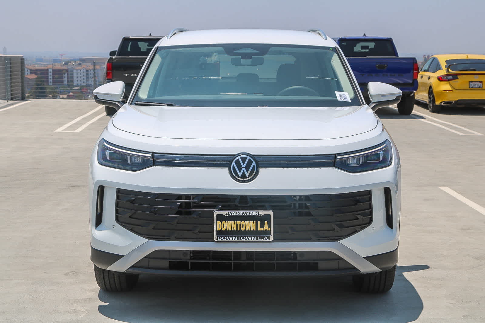 Thumbnail: 2025 Volkswagen Tiguan - 2