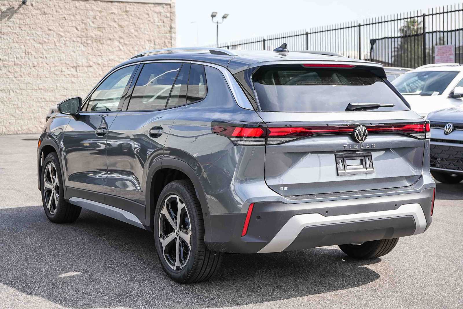 Thumbnail: 2026 Volkswagen Tiguan - 8