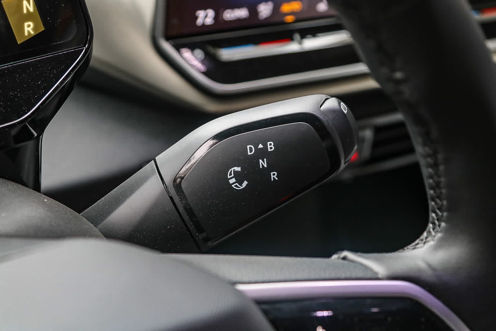 2025 Volkswagen ID.4 Pro 22