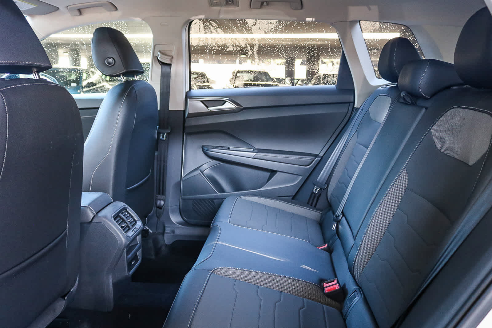 Thumbnail: 2025 Volkswagen Taos - 20