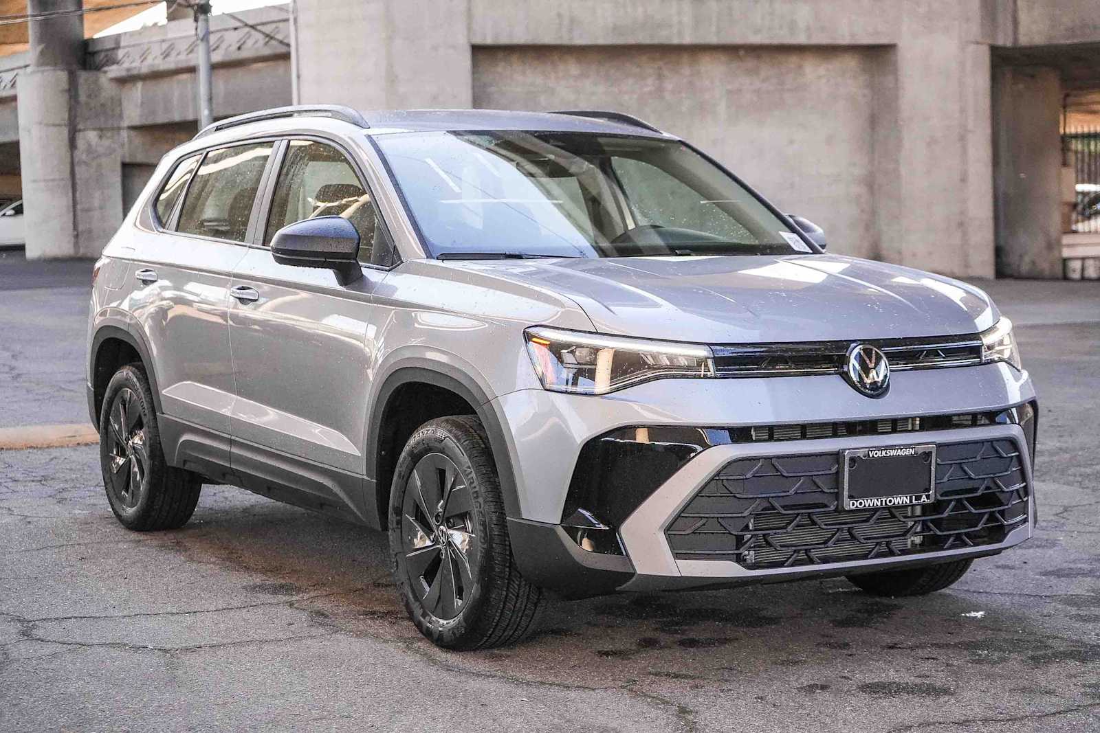 Thumbnail: 2026 Volkswagen Taos - 3