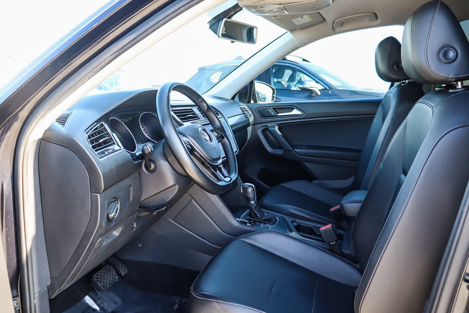 Thumbnail: 2019 Volkswagen Tiguan - 18