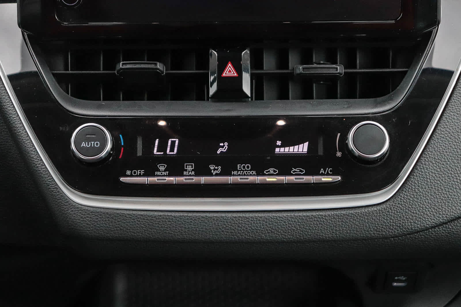 Thumbnail: 2024 Toyota Corolla - 14