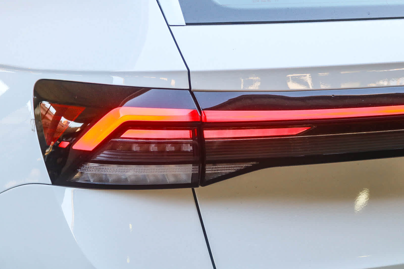 Thumbnail: 2025 Volkswagen Taos - 9