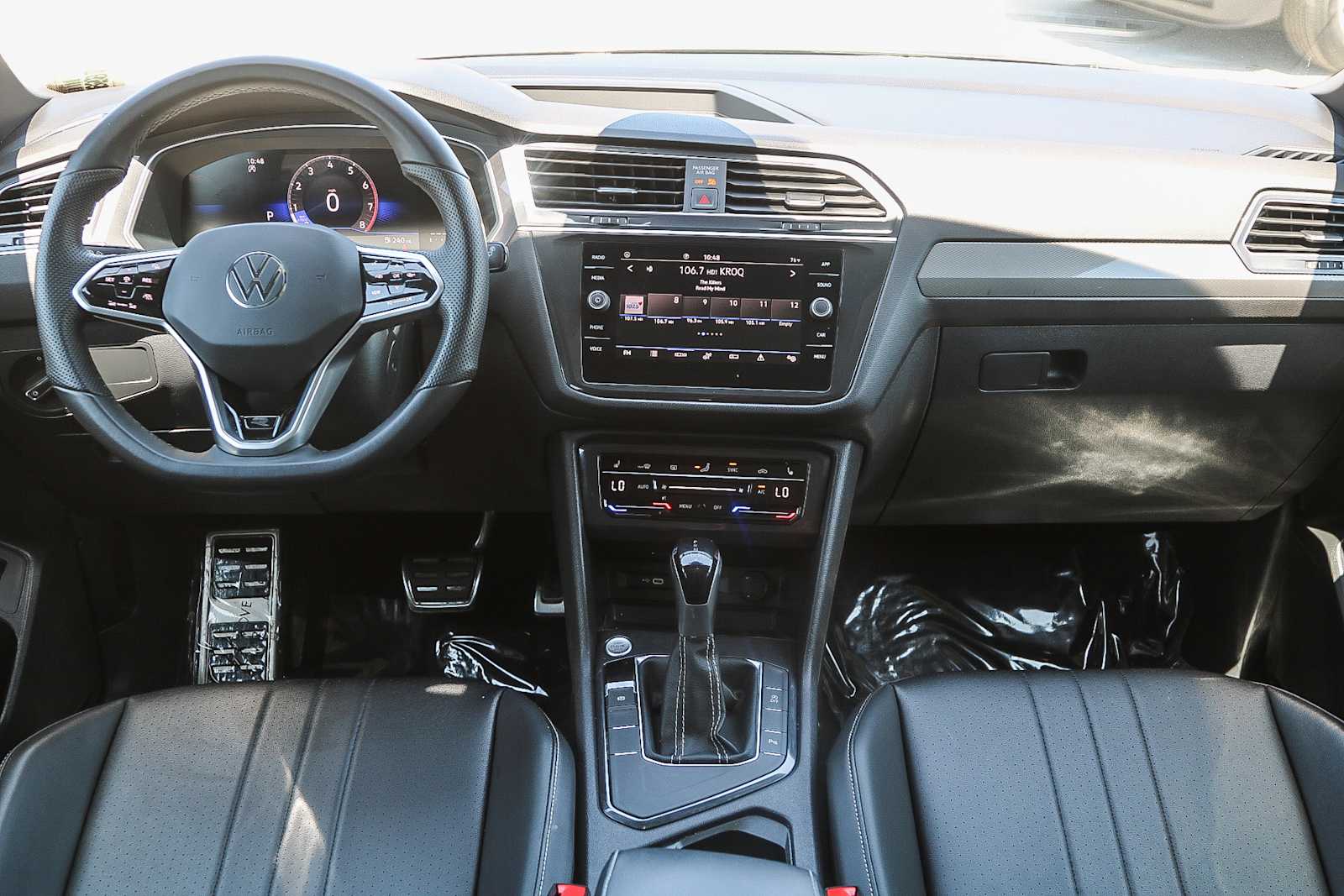 Thumbnail: 2024 Volkswagen Tiguan - 12