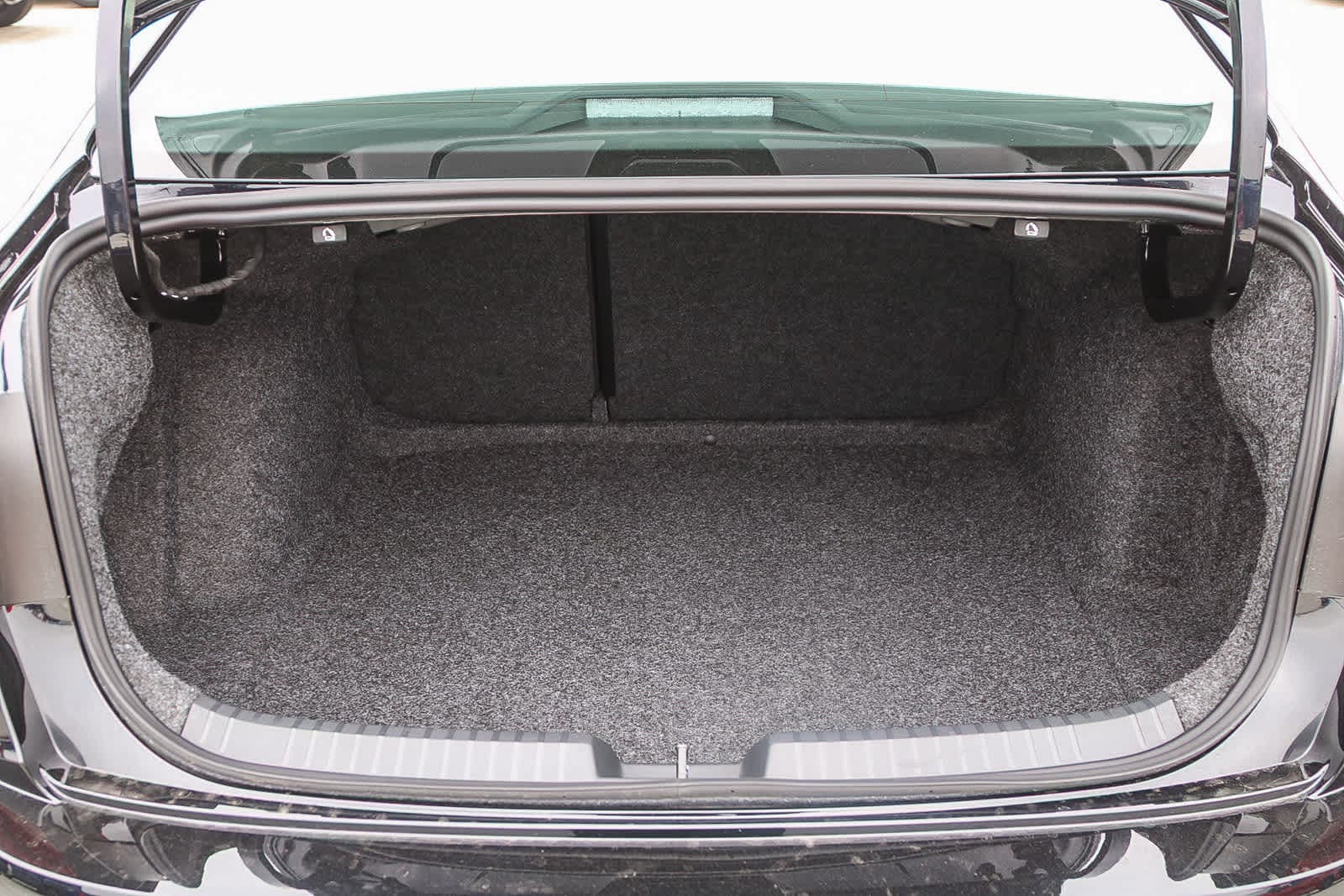 2025 Volkswagen Jetta SE 12
